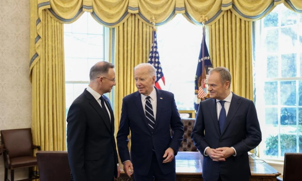 ΗΠΑ: Ο Μπάιντεν συζήτησε με τους Πολωνούς ηγέτες- Ανακοίνωση για εκ νέου στρατιωτική βοήθεια στην Ουκρανία